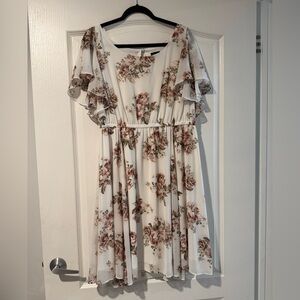 Torrid Floral Dress Size 2 Plus Size Cream Pink Flowy Flutter Sleeve